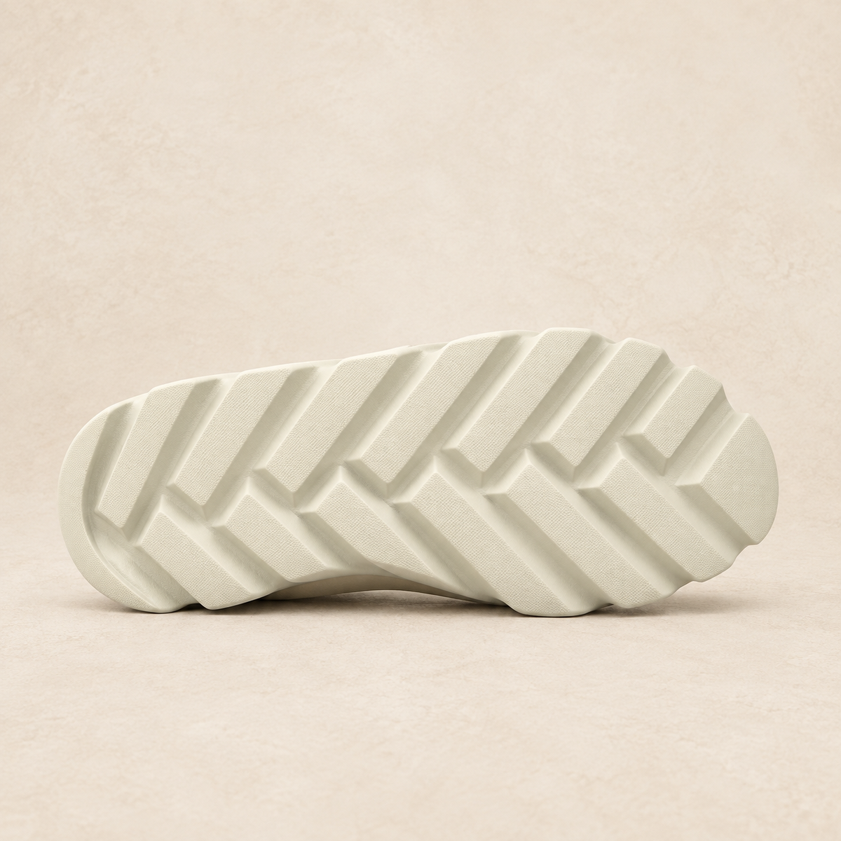 Tura Flow Sneaker