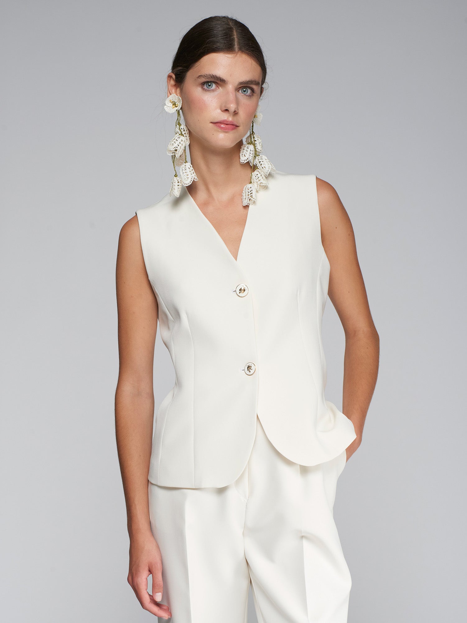 ELEANOR WHITE CREPE VEST