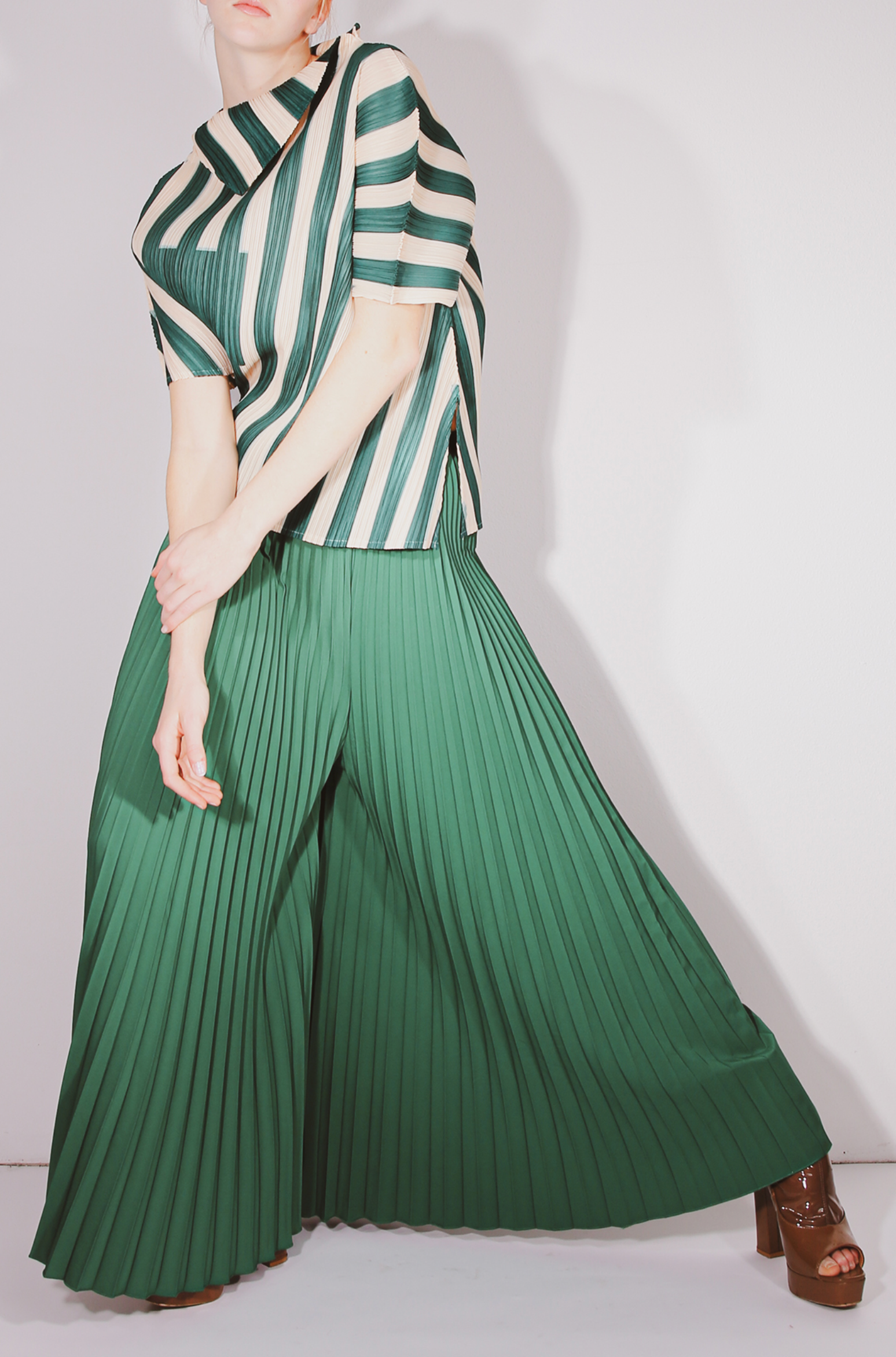 Striped Pleats Top & Solid Flare Pant Set