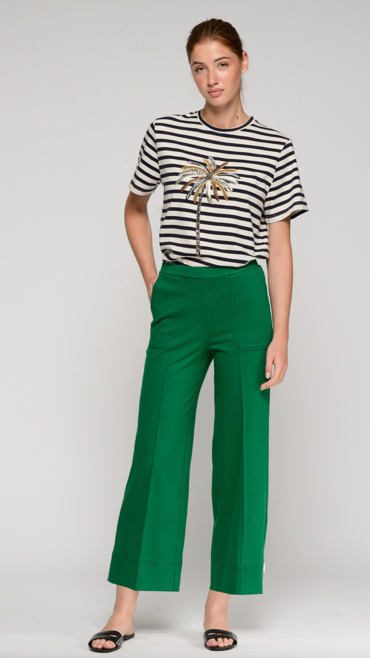 WIDE GREEN TROUSERS