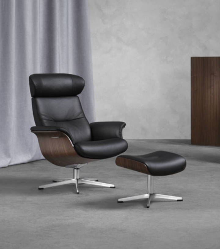 Conform TIMEOUT CHAIR - Quick Ship - Standard Fantasy - Item  21149 - Black / Walnut / Alu Foot