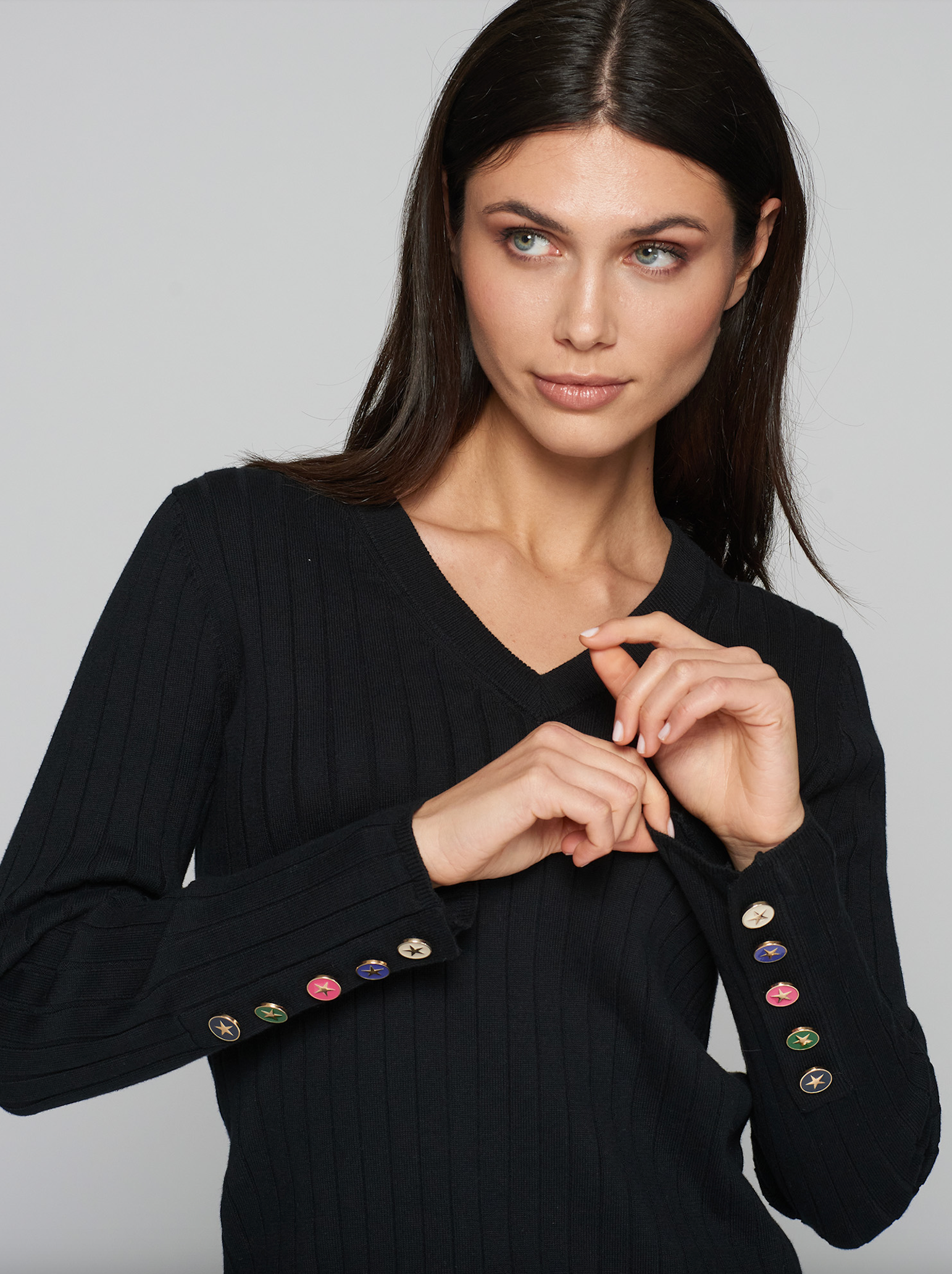 KNITWEAR V NECK BLACK SWEATER