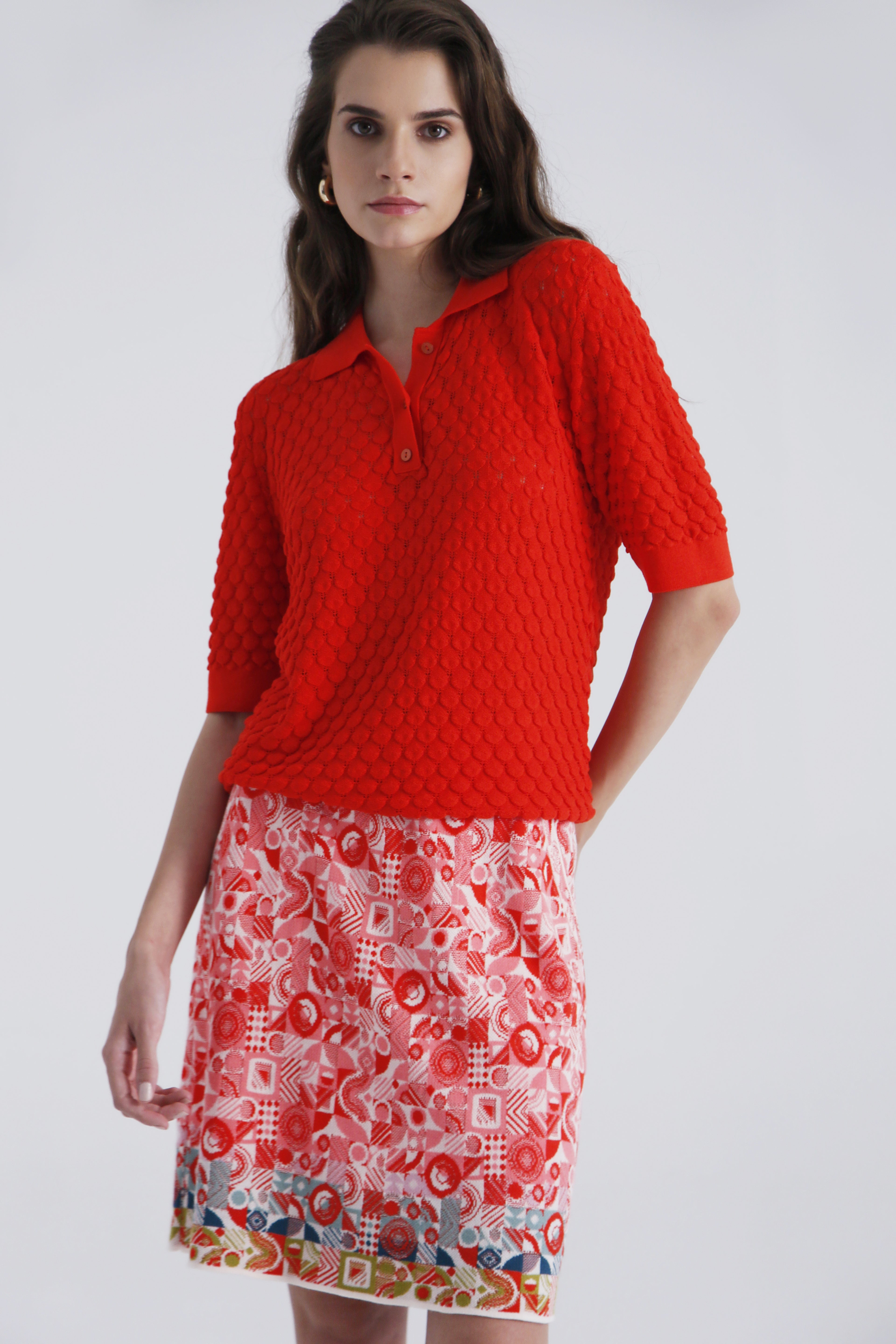 251433 · Solid Pattern, Structured Pullover