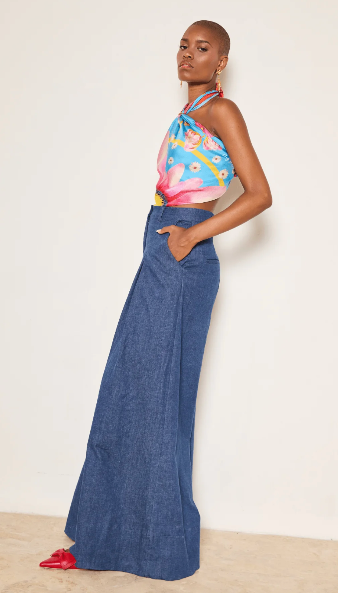 Pleated High Waist Denim Trousers In Indigo