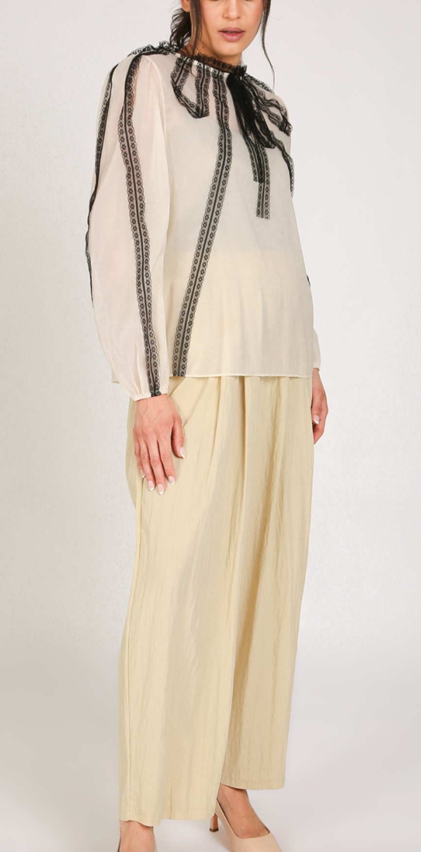 Contrast Lace Detail On Sheer Organza Blouse QC2101