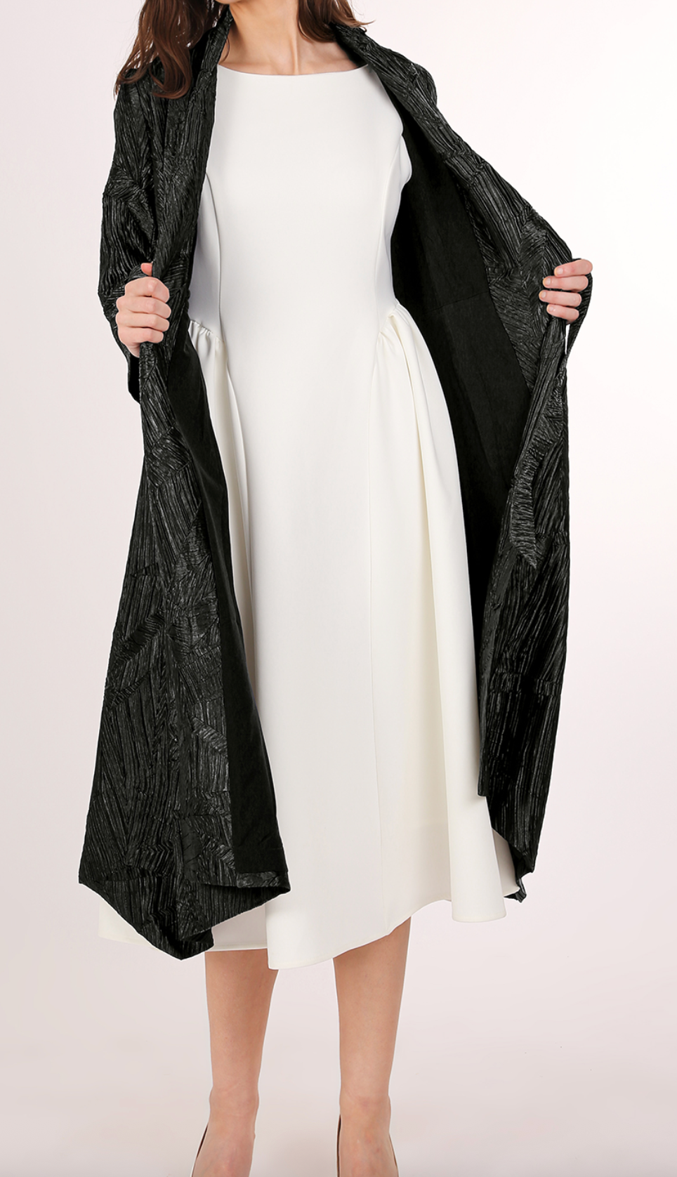 Glossy Pleats Detail Belted Open V-Neck Coat PM4205-L
