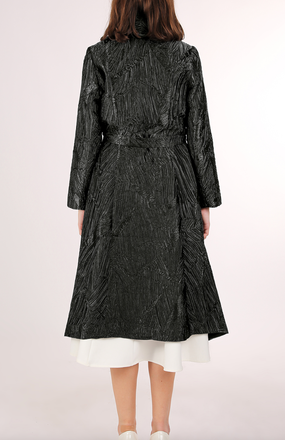 Glossy Pleats Detail Belted Open V-Neck Coat PM4205-L