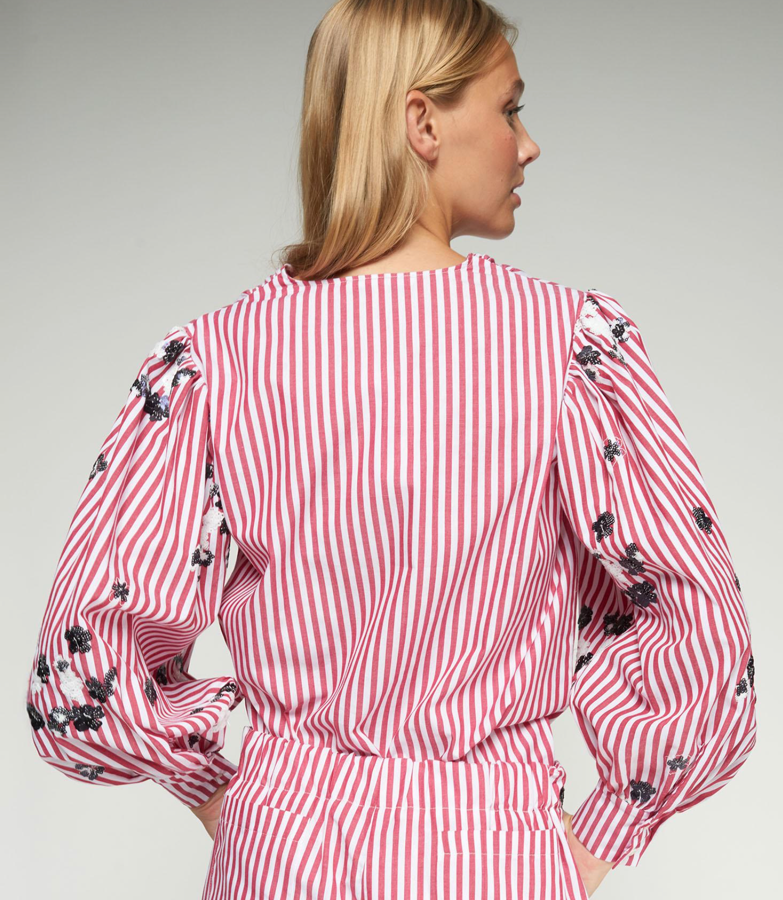 SHIRT WITH BOW, RED STRIPES, FLOWERS, AND SEQUINS