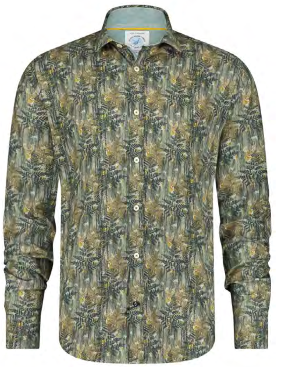 Wild Life Shirt Sand