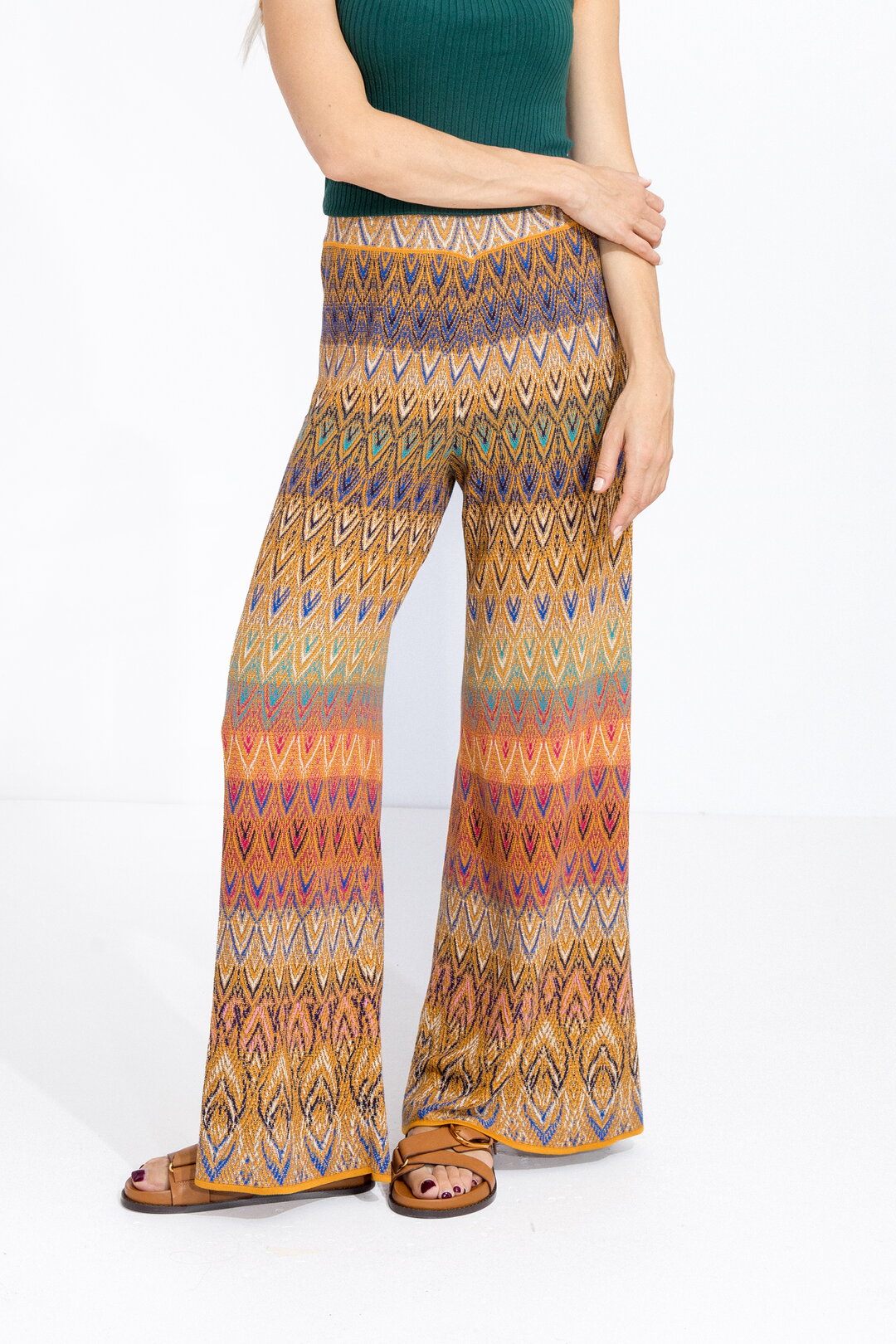 Ornament Pattern Jacquard Knit Pants